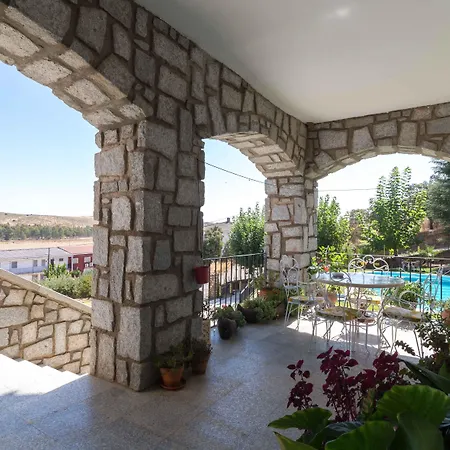 Casa * Valdecaballeros