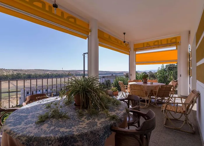 Casa Valdecaballeros